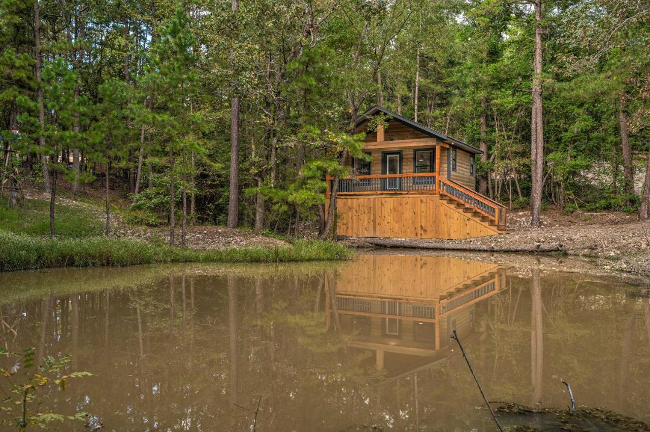 Romantic Broken Bow Cabin With Jacuzzi And Fire Pit! エクステリア 写真